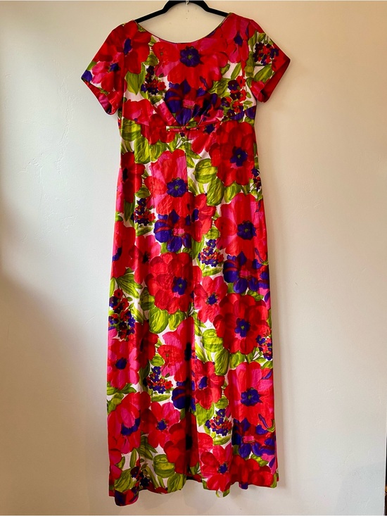 Alice Polynesian Fashions Dresses & Skirts - Vintage 1960s Alice Polynesian Fashions Hawaiian Floral Muumuu Maxi Dress Medium